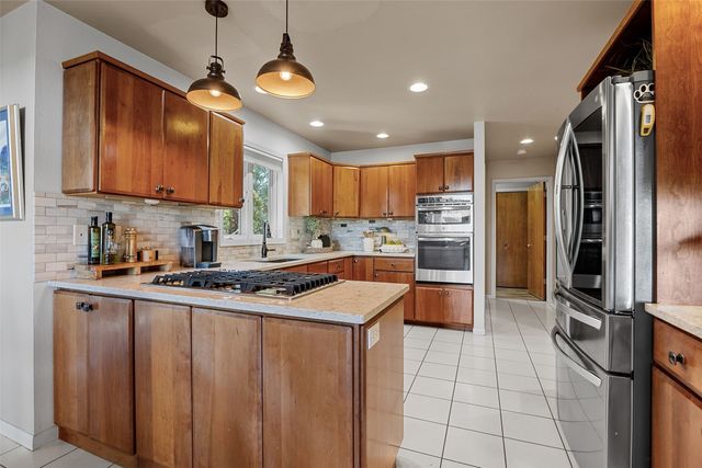 1705 12th Avenue, Coralville, IA 52241