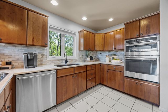 1705 12th Avenue, Coralville, IA 52241