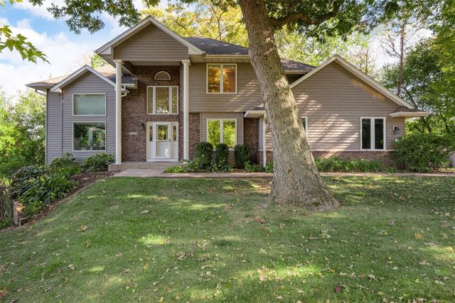 1705 12th Avenue, Coralville, IA 52241