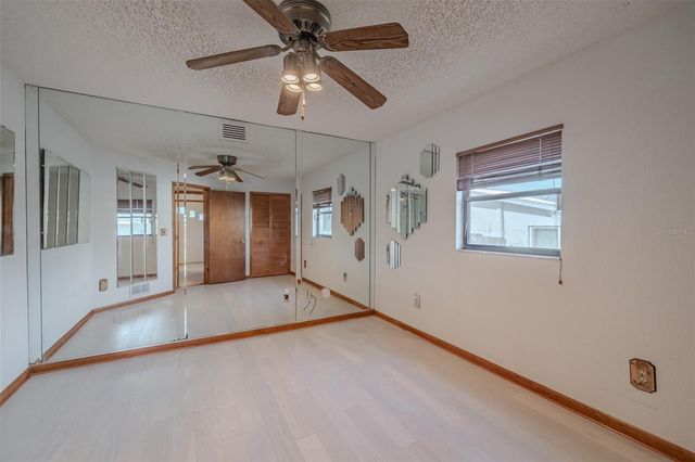 337 7TH AVENUE N, Tierra Verde, FL 33715