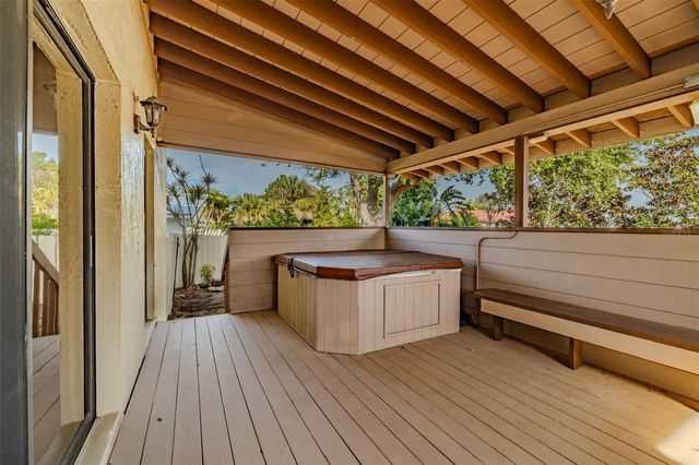 337 7TH AVENUE N, Tierra Verde, FL 33715