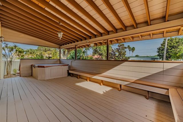 337 7TH AVENUE N, Tierra Verde, FL 33715