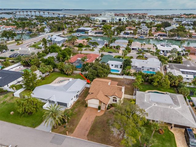 337 7TH AVENUE N, Tierra Verde, FL 33715