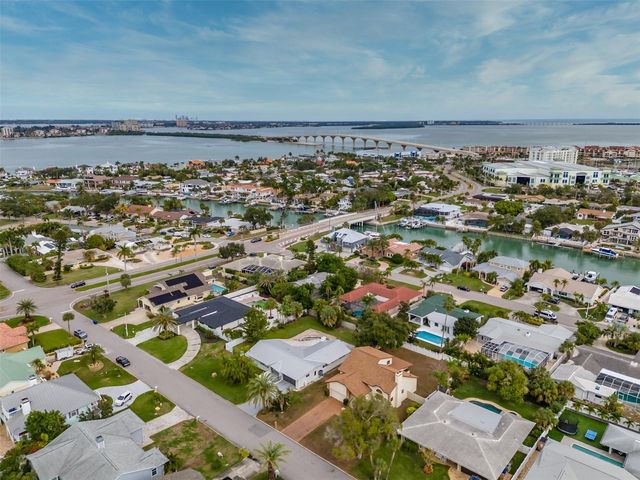 337 7TH AVENUE N, Tierra Verde, FL 33715