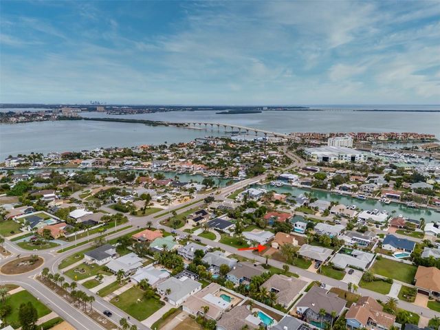 337 7TH AVENUE N, Tierra Verde, FL 33715