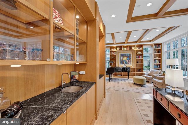 7204 FAIRFAX RD, Bethesda, MD 20814