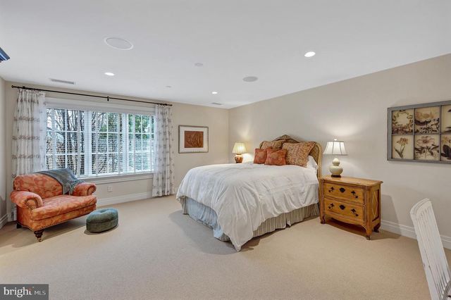 7204 FAIRFAX RD, Bethesda, MD 20814