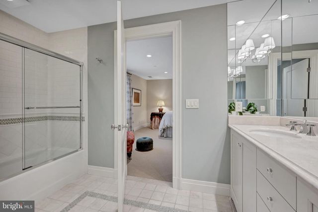 7204 FAIRFAX RD, Bethesda, MD 20814