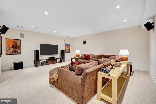 7204 FAIRFAX RD, Bethesda, MD 20814