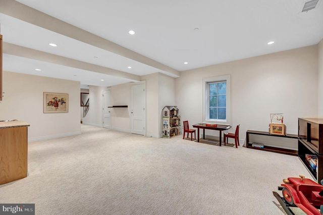 7204 FAIRFAX RD, Bethesda, MD 20814