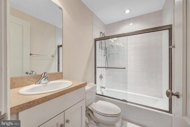 7204 FAIRFAX RD, Bethesda, MD 20814