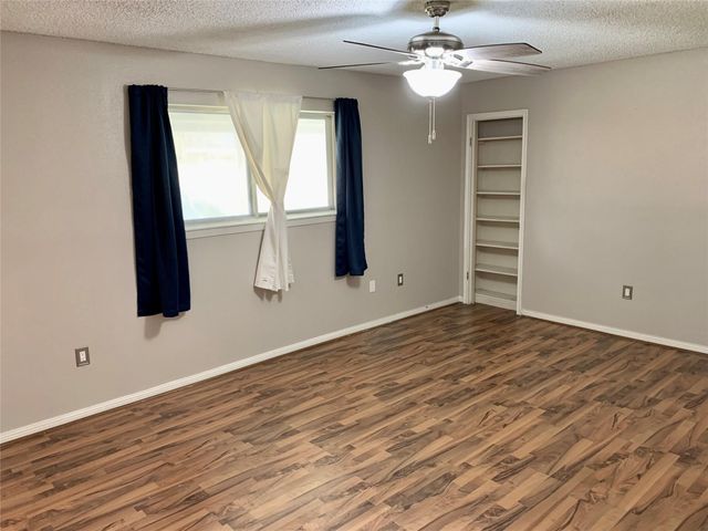 9914 El Chaco Street, Baytown, TX 77521