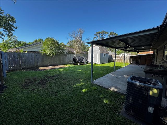 9914 El Chaco Street, Baytown, TX 77521
