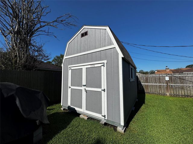 9914 El Chaco Street, Baytown, TX 77521