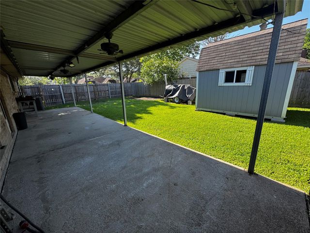9914 El Chaco Street, Baytown, TX 77521