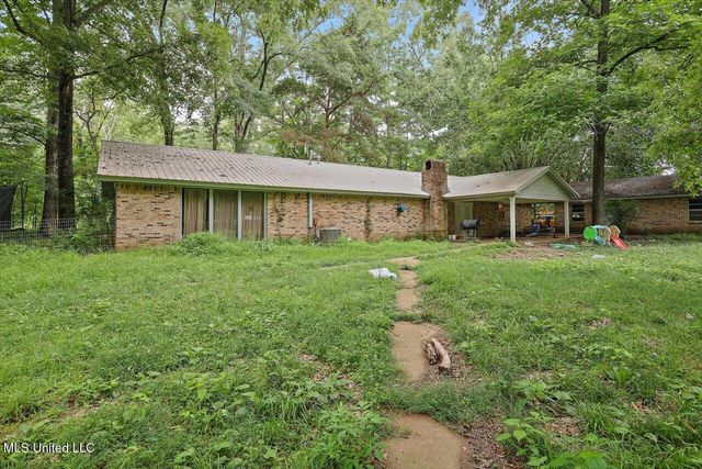 120 Eastwood Drive, Florence, MS 39073