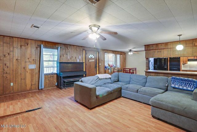 120 Eastwood Drive, Florence, MS 39073