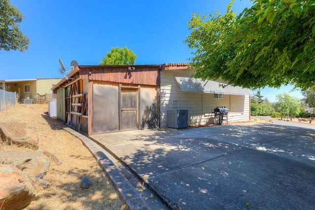 5307 Treasure Hill Dr, Oroville, CA 95966