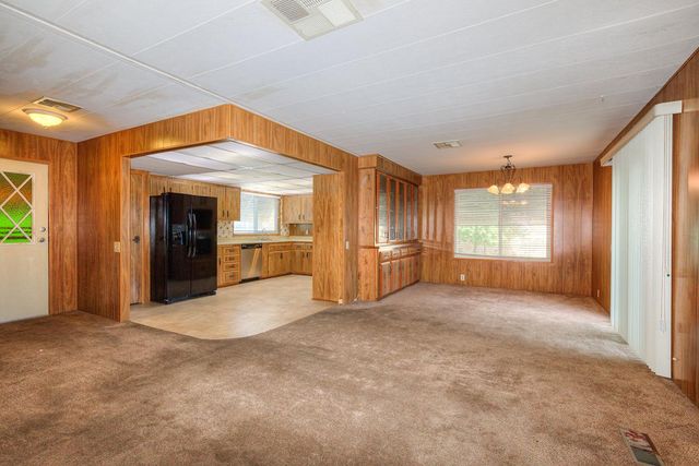 5307 Treasure Hill Dr, Oroville, CA 95966