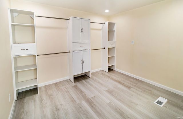 10306 Old State Road, Evansville, IN 47711