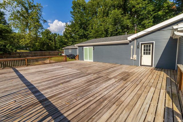 10306 Old State Road, Evansville, IN 47711