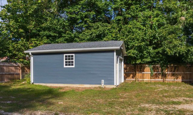 10306 Old State Road, Evansville, IN 47711