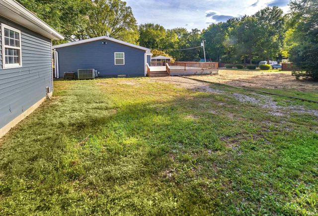 10306 Old State Road, Evansville, IN 47711