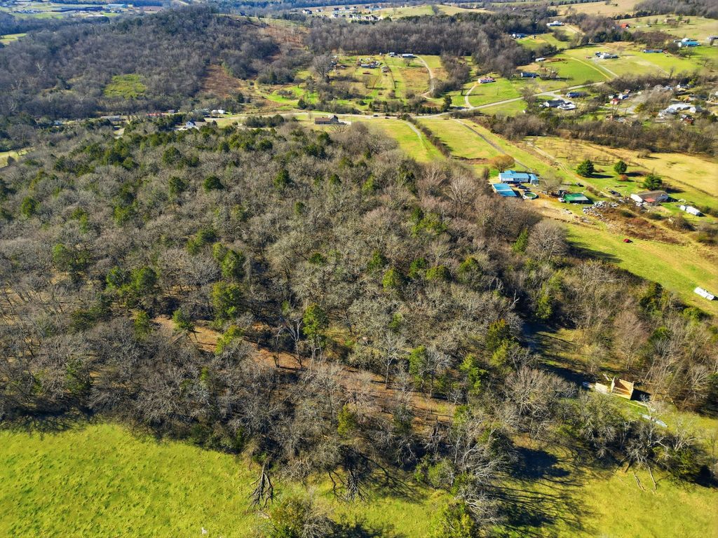 770 Dalton Hollow Rd, Hartsville, TN 37074