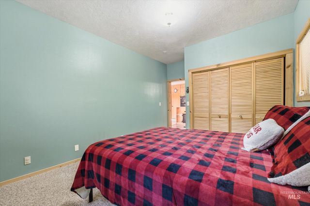 15 Dored Pines Rd, Boise, ID 83716