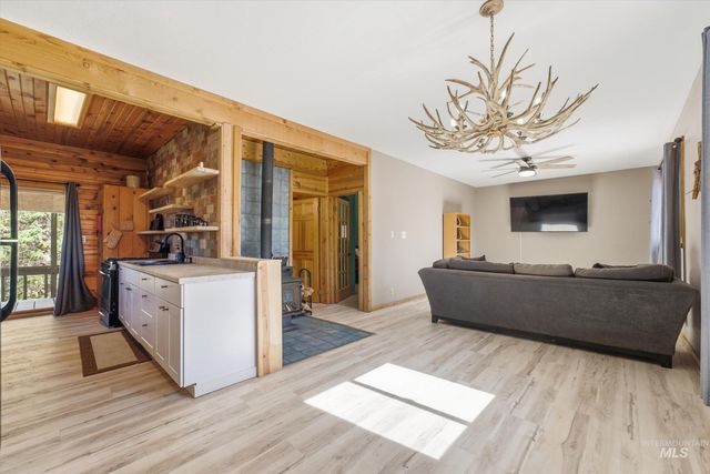 15 Dored Pines Rd, Boise, ID 83716