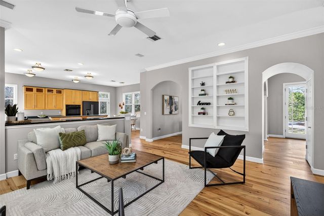 1041 S BELFAST PLACE, Chuluota, FL 32766