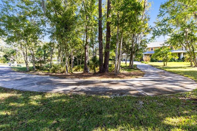 1041 S BELFAST PLACE, Chuluota, FL 32766