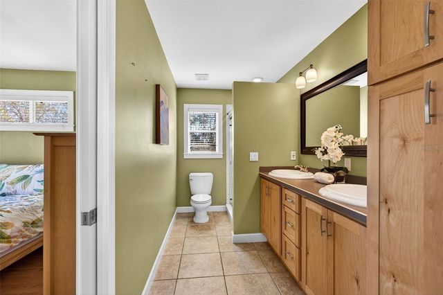 1041 S BELFAST PLACE, Chuluota, FL 32766