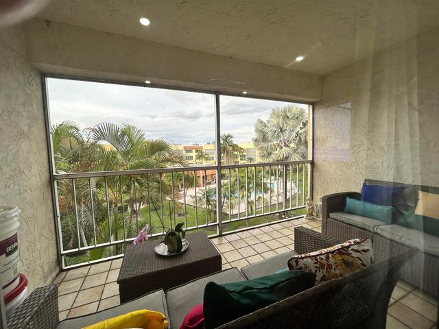 6750 Royal Palm Boulevard 310e, Margate, FL 33063