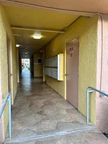 6750 Royal Palm Boulevard 310e, Margate, FL 33063