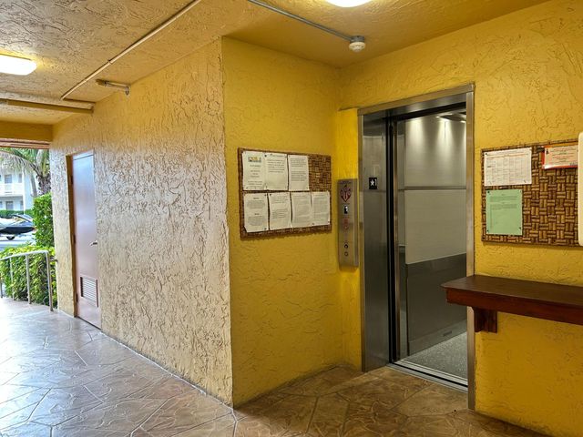 6750 Royal Palm Boulevard 310e, Margate, FL 33063