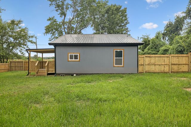 1814 Vales Mill Rd, Pulaski, TN 38478