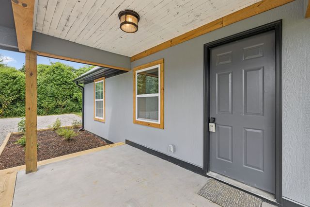 1814 Vales Mill Rd, Pulaski, TN 38478