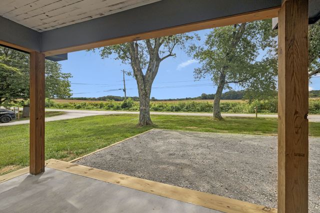 1814 Vales Mill Rd, Pulaski, TN 38478