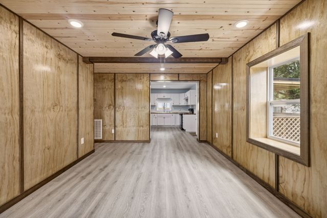 1814 Vales Mill Rd, Pulaski, TN 38478