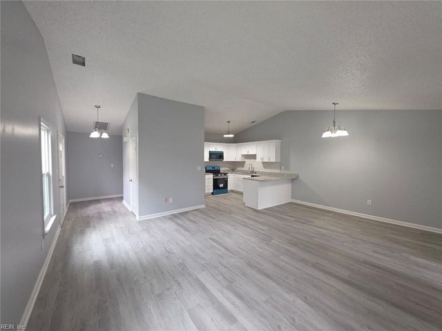 1211 Haig CIR, Virginia Beach, VA 23453