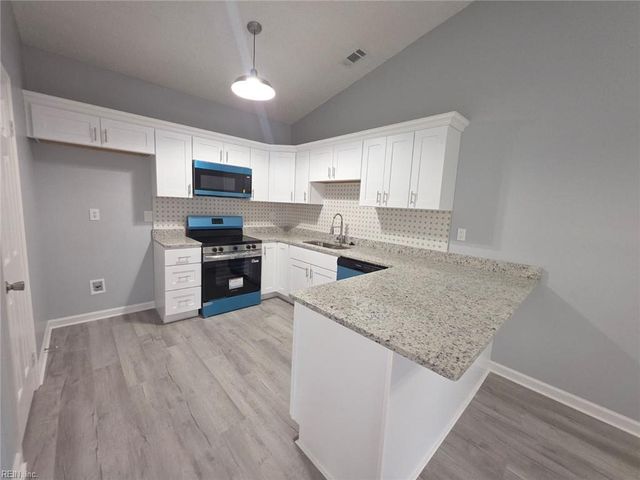 1211 Haig CIR, Virginia Beach, VA 23453