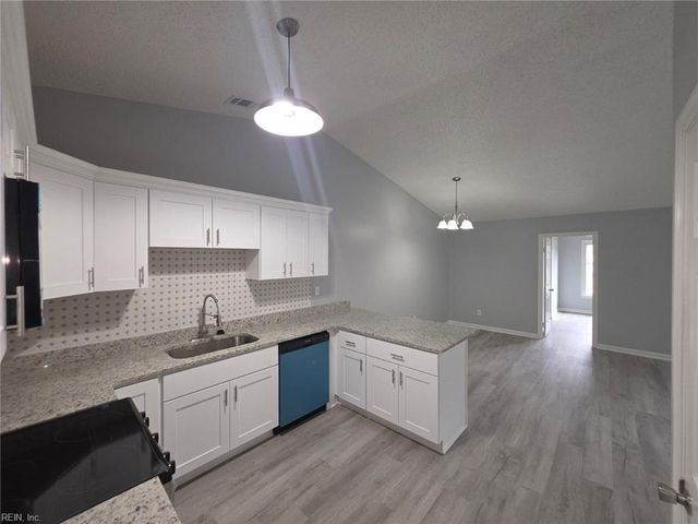 1211 Haig CIR, Virginia Beach, VA 23453