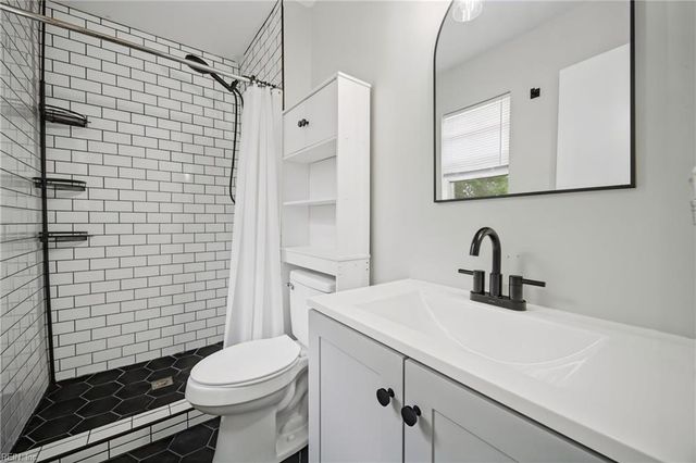7266 Abraham CT, Newport News, VA 23605