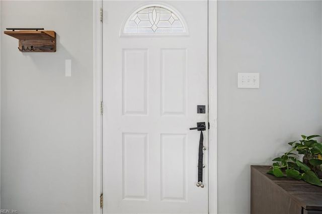 7266 Abraham CT, Newport News, VA 23605