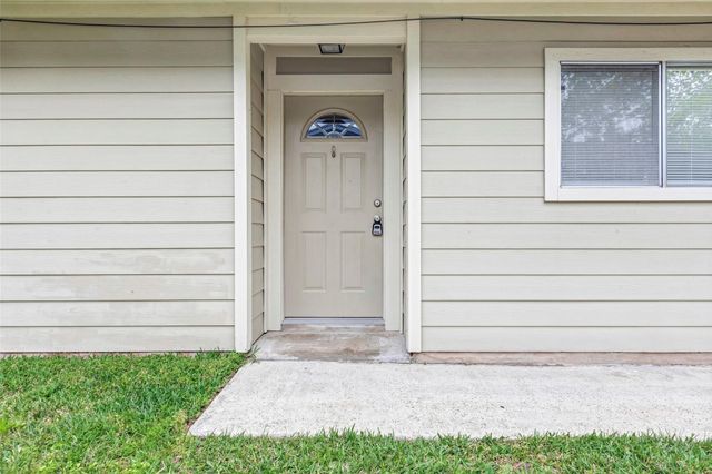81 Blue Fox Road, The Woodlands, TX 77380