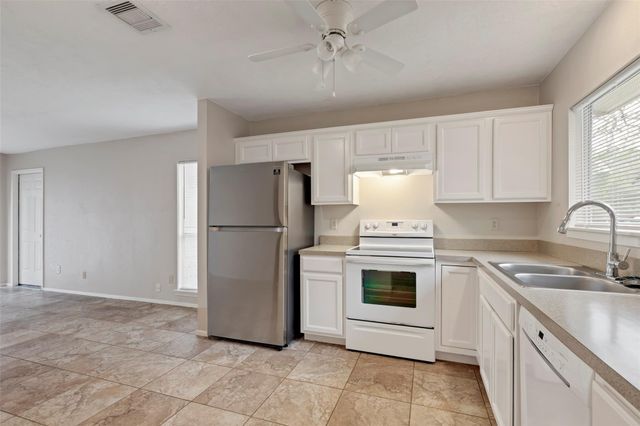 81 Blue Fox Road, The Woodlands, TX 77380