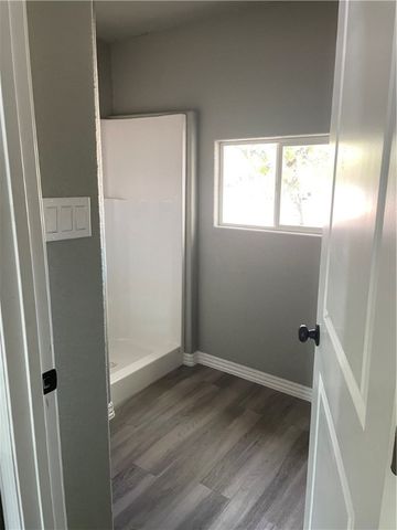 203 W 4th St, Sinton, TX 78387