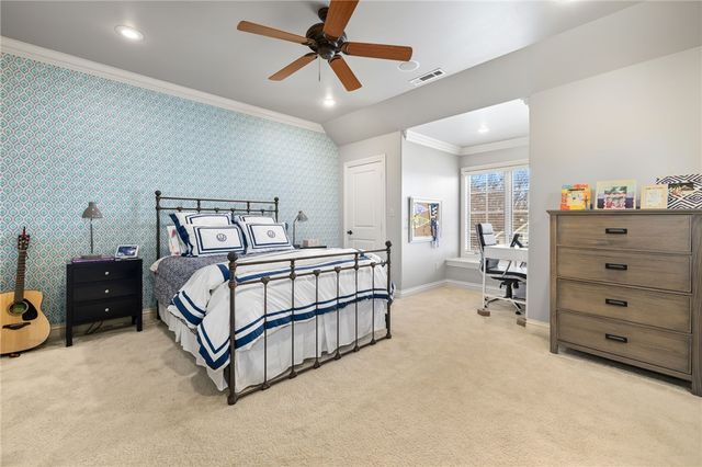 2599 N Firewood Drive, Fayetteville, AR 72703