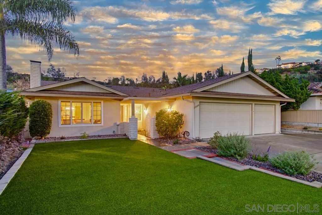 Image 1 of property listing at 2086 Valley Lake Drive, El Cajon, CA 92020